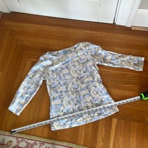 J MCLAUGHLIN Womens top. SZ XS nylon and spandex blend.